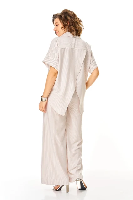 Костюм брючный 1455 карамельный мусс Michel Chic
