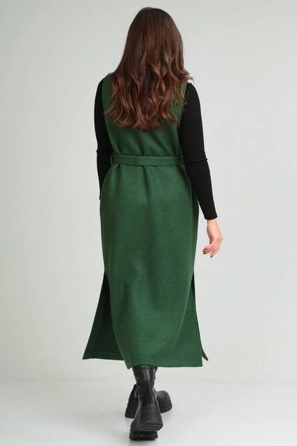 Жилет 357 зеленый Michel Chic