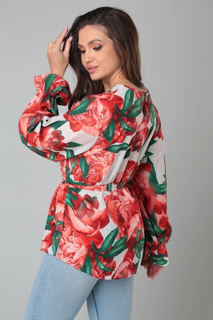 Блузка 700-5 красные пионы Modema