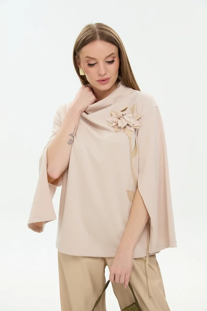 Костюм брючный 922-10 топленое молоко и капучино NikVa