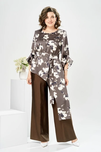 Костюм брючный 2-2750 коричневый+цветы Romanovich style