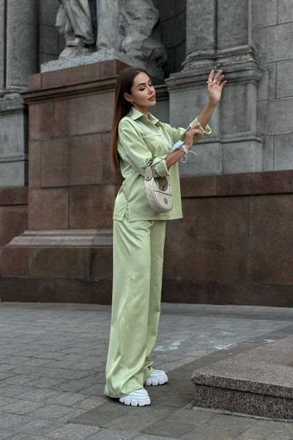 Костюм брючный 0030 яблоко USOVA