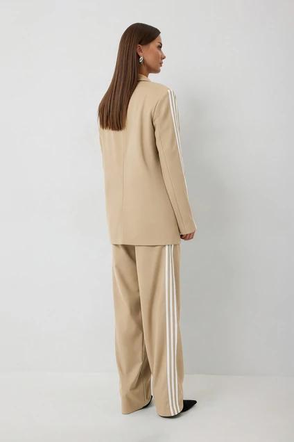 Костюм брючный 1053 бежевый V&N fashion
