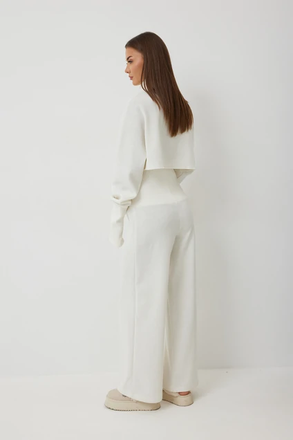 Костюм брючный 1072 молочный V&N fashion