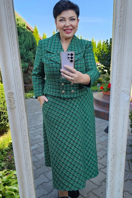 Костюм с юбкой 20363 клетка зеленый Vittoria Queen