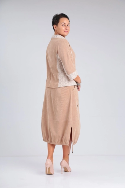 Костюм с юбкой 500 бежевый Zigzag Style