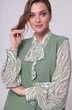 Костюм брючный 1085 зеленый ALEZA