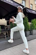 Спортивный костюм 1110-2 экрю Continental Fashion