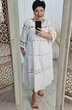 Платье 18493 белый Vittoria Queen